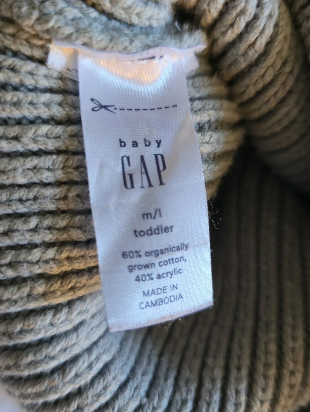 GAP Kids Dino Knit Beanie in Light Gray with Charcoal Spikes, Toddler Hat